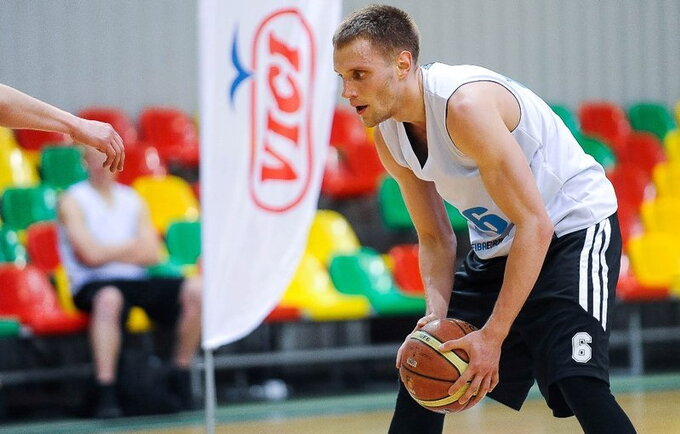 O.Varanauskas įmetė 11 tašką (Fotodiena.lt)