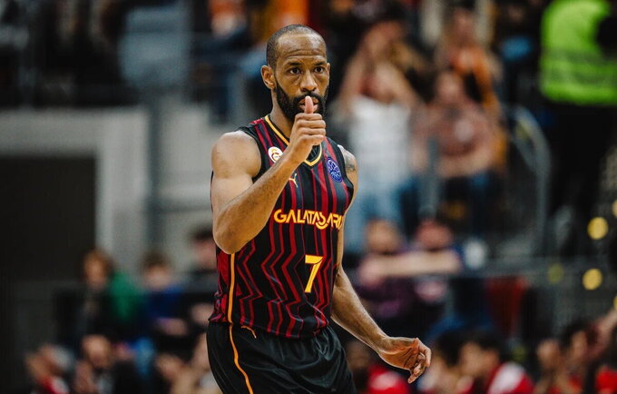 W.Cummingsas susirgo (FIBA nuotr.)