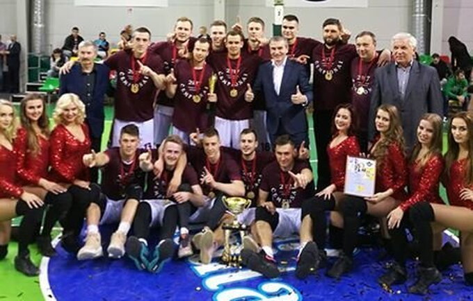 VDU tapo čempione ir vėl