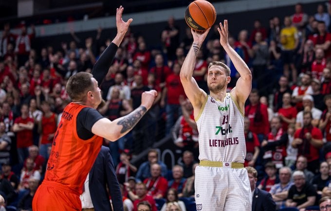 M.Varnas žaisti nebegali (Foto: Rokas Lukoševičius)