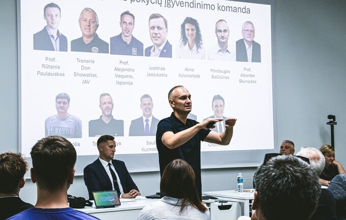 M.Balčiūnas pristatė savo komandą (Foto: Otilija Klara Galvelytė)