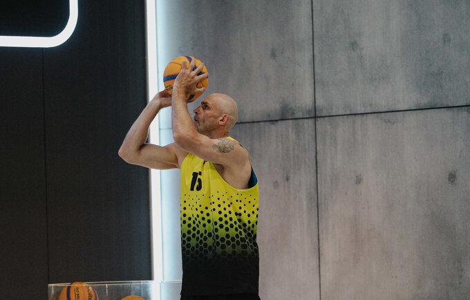 V.Praškevičius taip pat išbandė šį sportą (Organizatorių nuotr.)