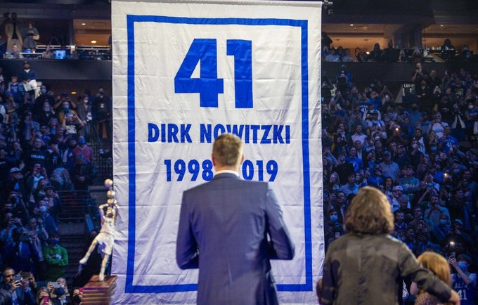D.Nowitzki amžinai liks „Mavericks“ ikona (Scanpix nuotr.)