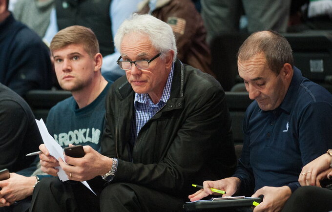 „Lakers“ generalinis direktorius atvyko į „Žalgirio“ areną (Fotodiena.lt)