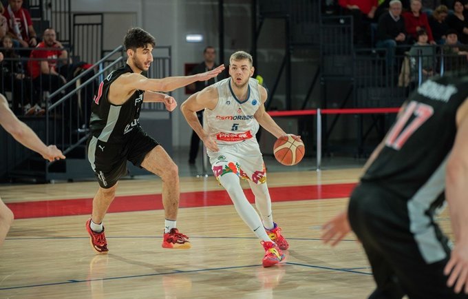 D.Tarolis jungiasi prie rinktinės (FIBA nuotr.)