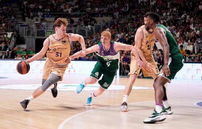 R.Jokubaitis pelnė 7 taškus
