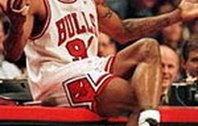 rodman dennis su savo bajeriais
