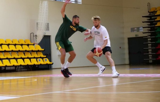 NBA lietuviai sportuoja kartu (Musukrepsinis.lt nuotr.)