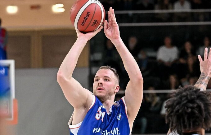 O.Olisevičius pelnė 11 taškų