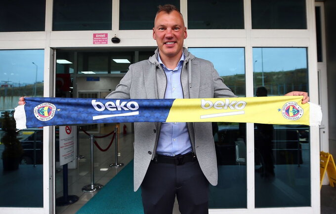 Šaras atvyko į Stambulą