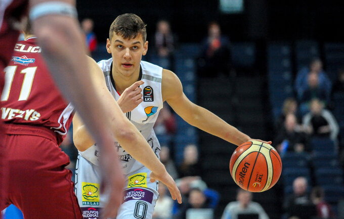 D.Sirvydis taip pat nederamai šventė MVP titulą (Josvydas Elinskas, Fotodiena.lt)
