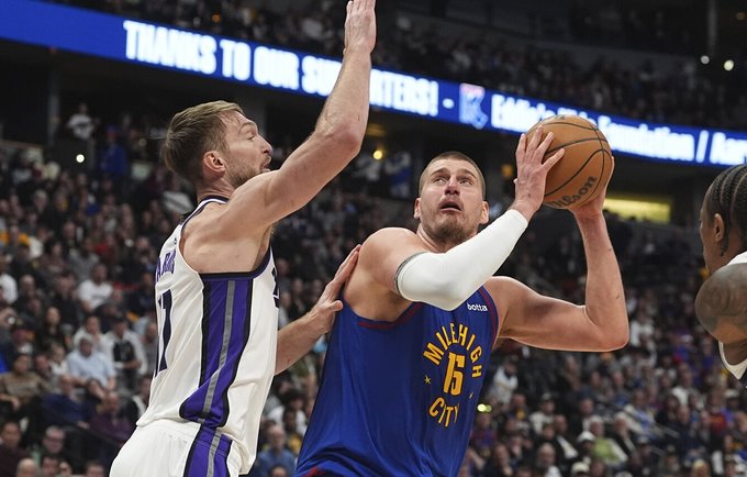 D.Sabonis neprilygo NJokičiui (Scanpix nuotr.)