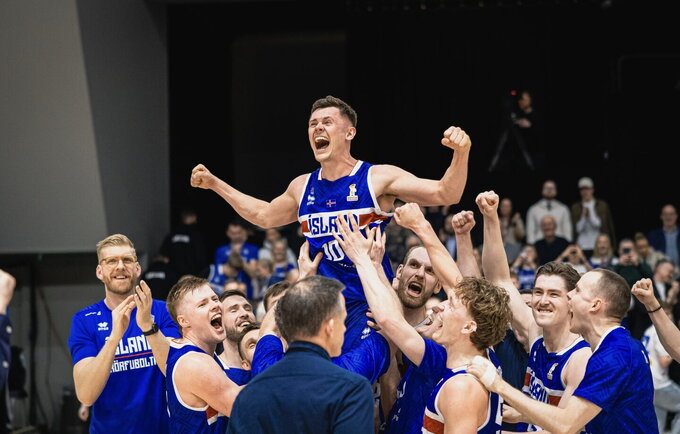 E.Fridrikssonas žiemą Islandijoje pataikė karjeros metimą (FIBA nuotr.)