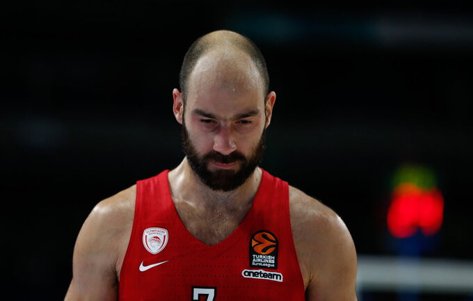 V.Spanoulis taip pat atidavė pagarbą velioniui (Scanpix nuotr.)