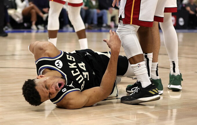 G.Antetokounmpo patyrė traumą (Scanpix nuotr.)
