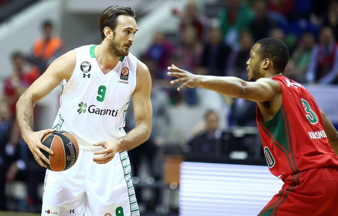 S.Erdenas „Daruššafaka“ gretose išsilaikė vos pusmetį (Scanpix nuotr.)