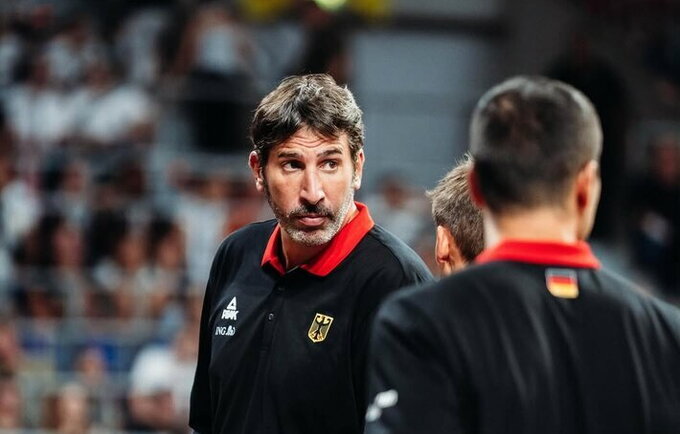 A.Mumbru netreniruos Vokietijos rinktinės lemiamuose mačuose