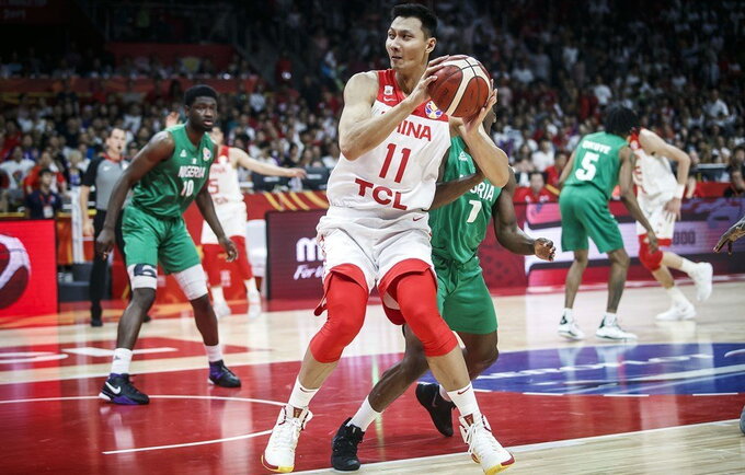 Y.Jianlianis paskelbė apie karjeros pabaigą (FIBA nuotr.)