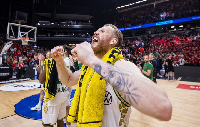 I.Brazdeikis dalinosi emocijomis („Betsafe-LKL“ nuotr.)