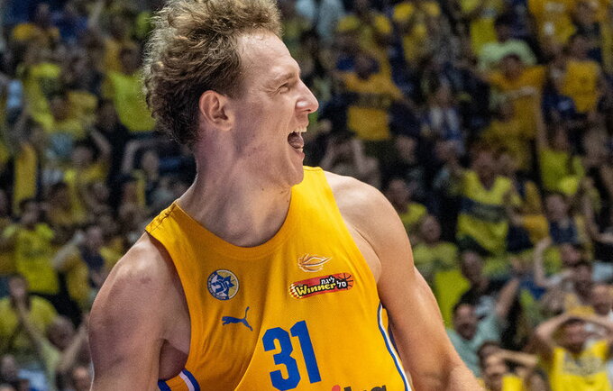 R.Jokubaitis pelnė 9 taškus