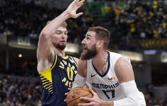 D.Sabonis ir J.Valančiūnas sužinojo daugiau apie gyvenimą „burbule“ (Scanpix nuotr.)