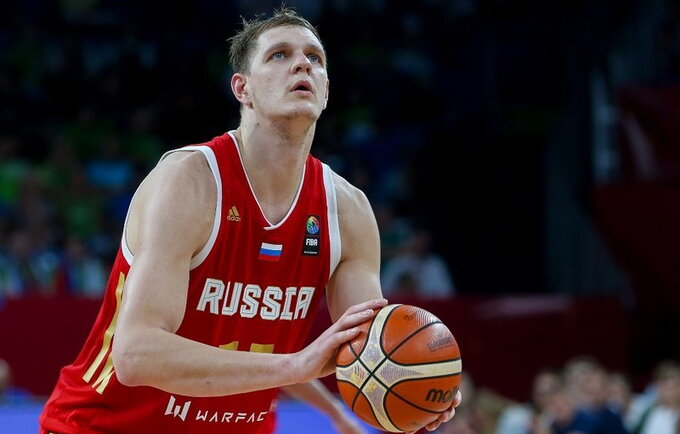 T.Mozgovas pasakojo apie amerikiečius ir rusus (FIBA nuotr.)