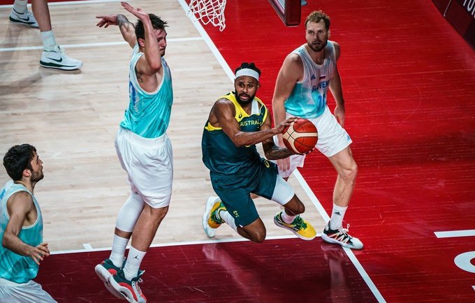 Kova dėl bronzos prikaustė didelę auditoriją (FIBA nuotr.)