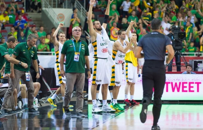 J.Kazlauskas nuvedė lietuvius ant apdovanojimų pakylos (FIBA Europe nuotr.)