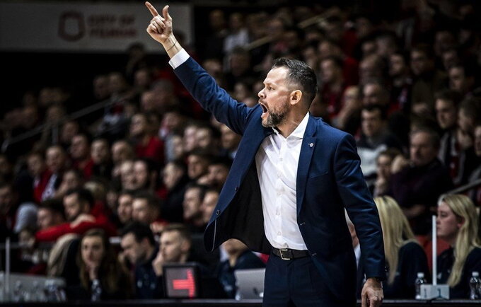 G.Žibėnas apžvelgė rungtynes su Bonos klubu (FIBA Europe nuotr.)