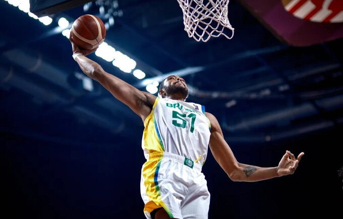 Brazilai žengė į finalą (FIBA nuotr.)