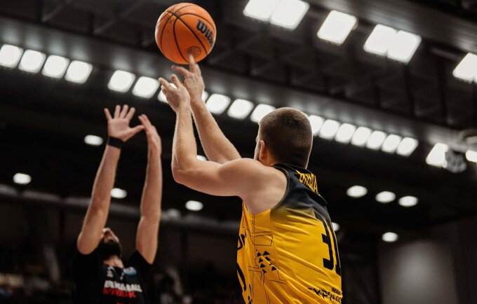 R.Giedraitis pelnė 2 taškus (FIBA Europe nuotr.)