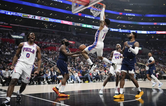 „76ers“ pasismagino lemiamoje atkarpoje (Scanpix nuotr.)