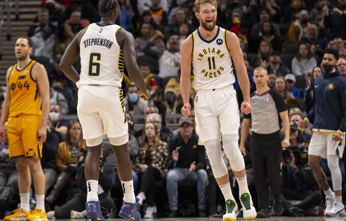 D.Sabonis aplenkė L.Kleizą (Scanpix nuotr.)