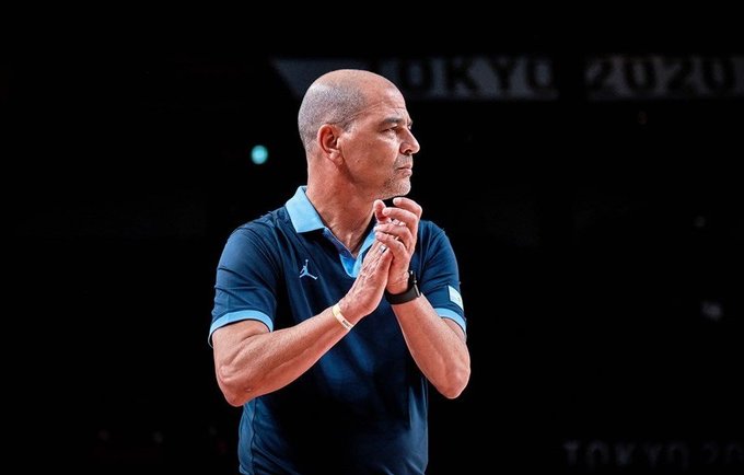 A.Hernandezas palieka Argentinos rinktinę (FIBA nuotr.)