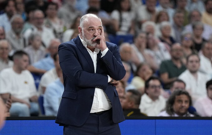 P.Laso treniruos Stambulo ekipą (Scanpix nuotr.)