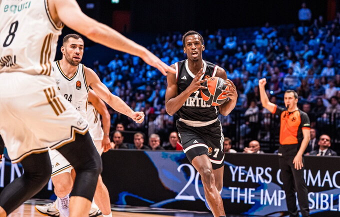 S.Niangas viliojamas į NCAA