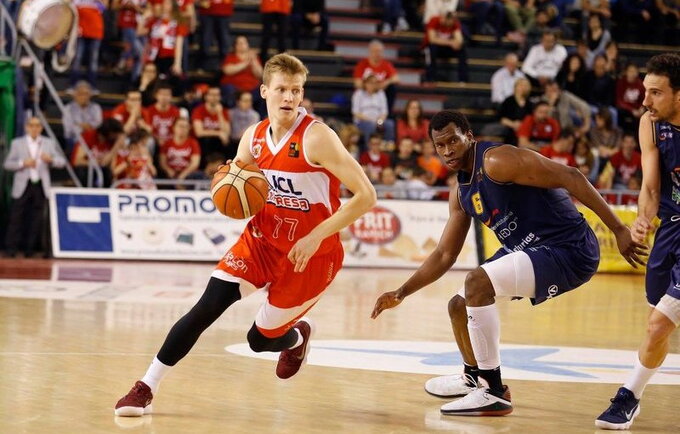 J.Gintvainis žaidžia pirmą sezoną „Liga Endesa“ pirmenybėse