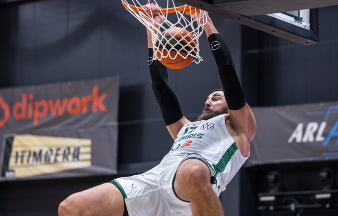 J.Valančiūnas debiutavo „Žalgiryje“ oficialiame mače (Foto: Rokas Lukoševičius)