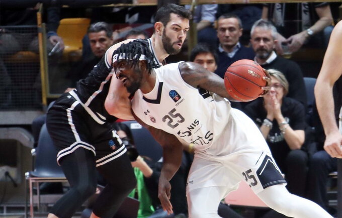 „Partizan“ nori šeimininkauti kovojant dėl Europos taurės trofėjaus (Scanpix nuotr.)