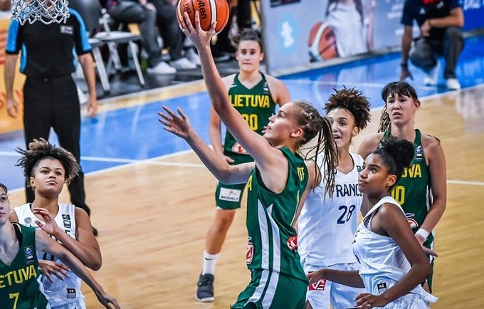 J.Jocytė, A.Čižauskaitė ir A.Zdanevičiūtė nukalė lietuvių pergalę (FIBA Europe nuotr.)