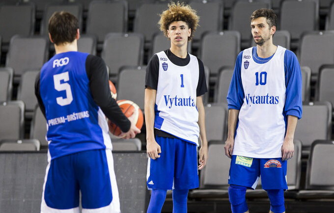 Brolių Ballų atvykimas apvertė Prienų gyvenimą aukštyn kojomis (www.kavolelis.lt)