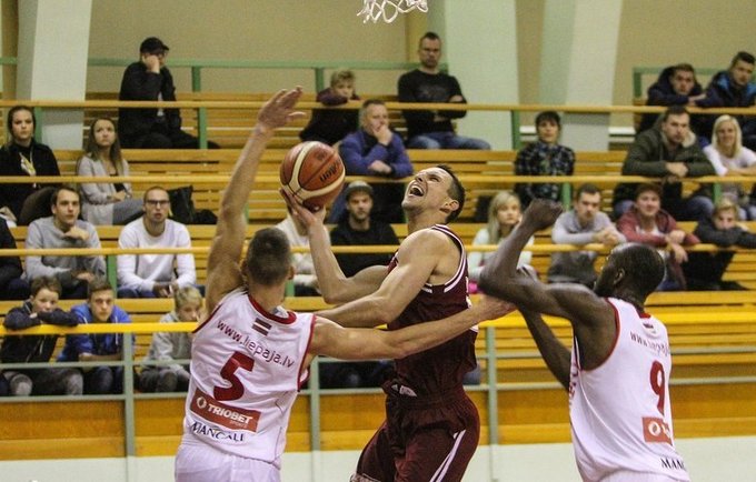 Iš dviejų lietuvių solidžiau pasirodė D.Krestininas