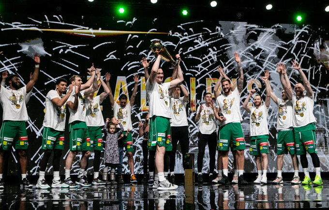 KMT finalas – be intrigos: nuo pirmųjų akimirkų dominavęs „Žalgiris“ apgynė čempionų titulą