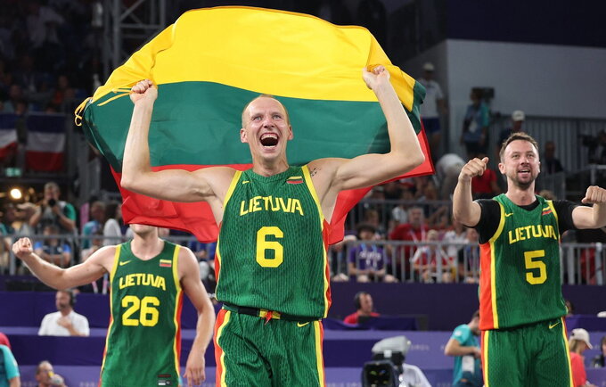G.Matulis švenčia bronzos medalį (Scanpix nuotr.)