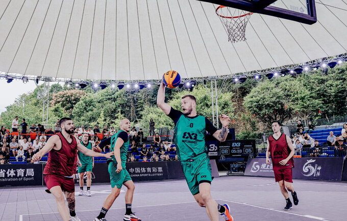 T.Kliučinykas ir Ž.Šimonis nužygiavo iki ketvirtosios vietos (FIBA nuotr.)