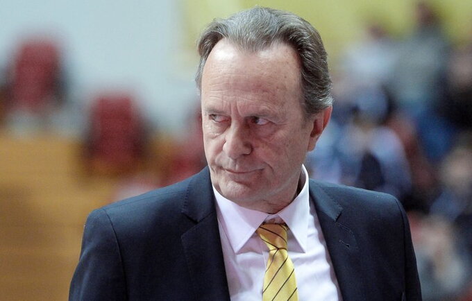 Panašu, kad A.G.Renesesas iš anksto buvo susitaikęs su pralaimėjimu (Scanpix nuotr.)