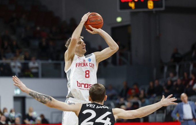 V.Kariniauskas liko be pergalės (FIBA nuotr.)