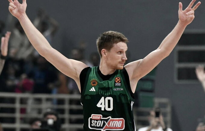 M.Grigonis surinko 11 balų