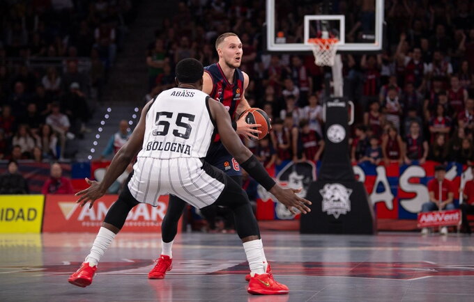 T.Sedekerskis dominavo mačo pradžioje