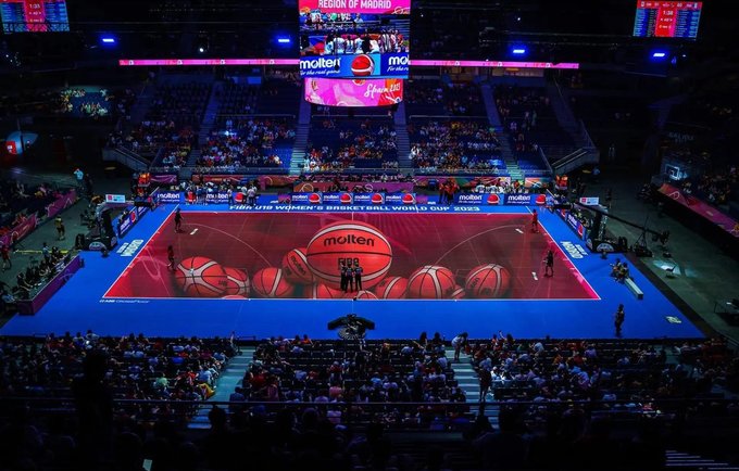 Lemiamos kovos vyks ant LED stiklinių grindų (FIBA nuotr.)